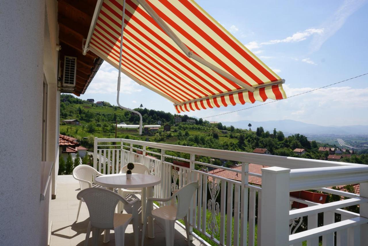 Villa 3 *