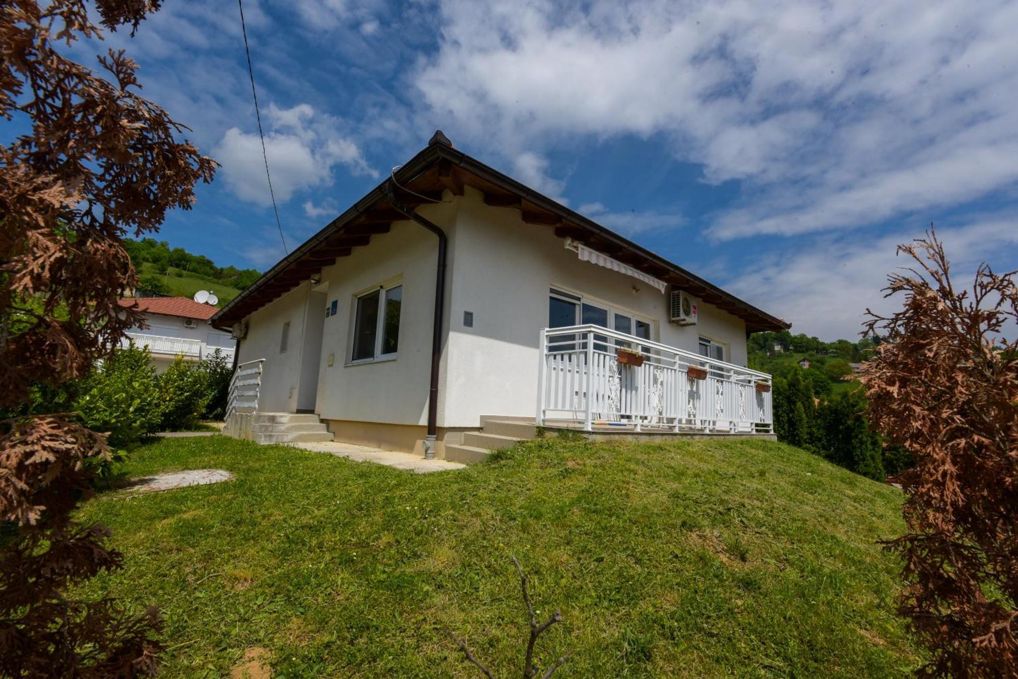 3 Villa